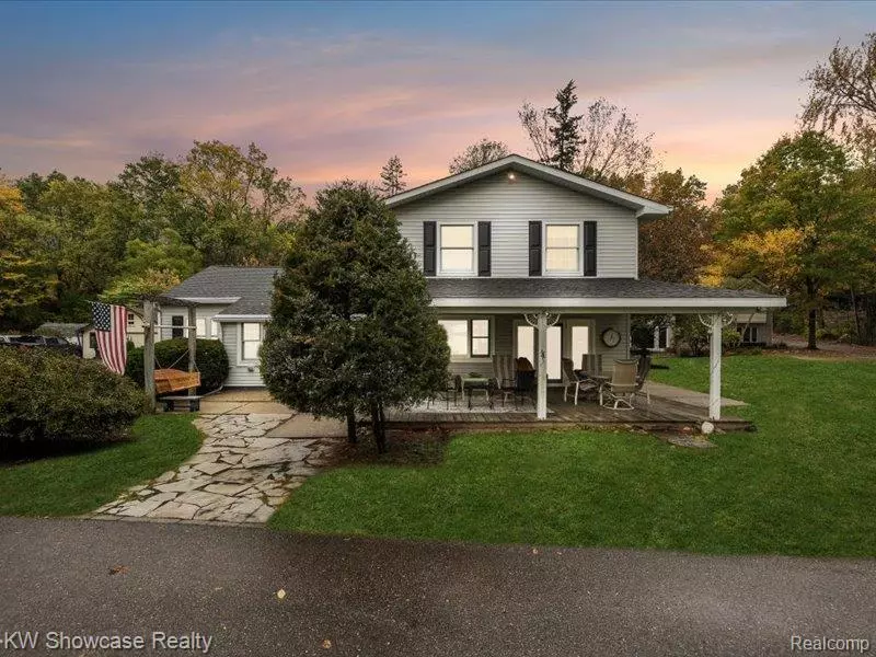 612 Sunrise Park Street, Howell, MI 48843