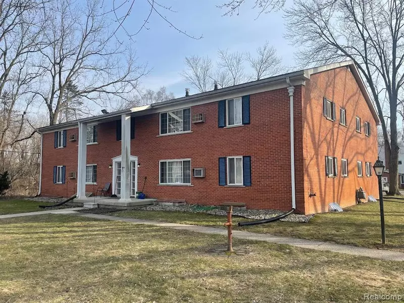 59425 10 MILE, South Lyon, MI 48178