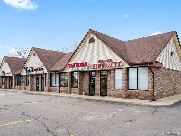 Troy, MI 48085,6451 ROCHESTER Road