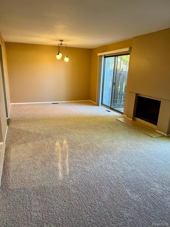 West Bloomfield, MI,5214 Brett Court