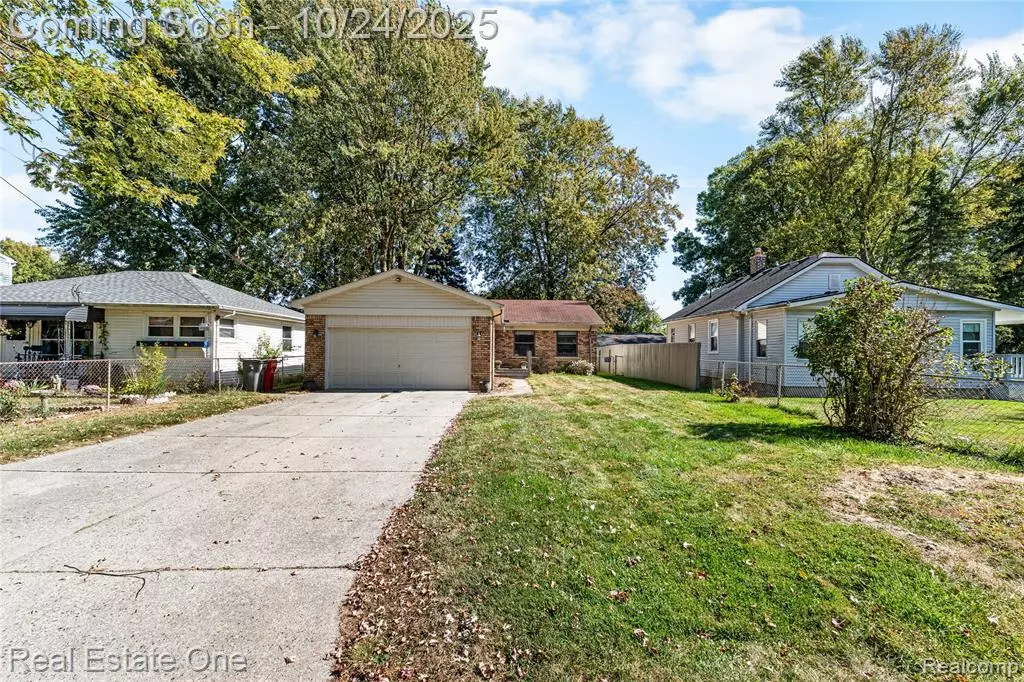 Clinton Twp, MI 48036,39058 Charbeneau Street