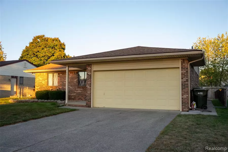 39198 Faith Drive, Sterling Heights, MI 48310