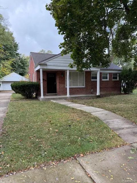 Redford, MI 48240,20531 LENNANE