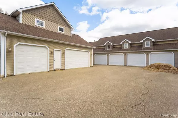 Leonard, MI 48367,2716 LAKE GEORGE Road