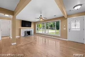 Southfield, MI 48076,21605 S TULLER Court