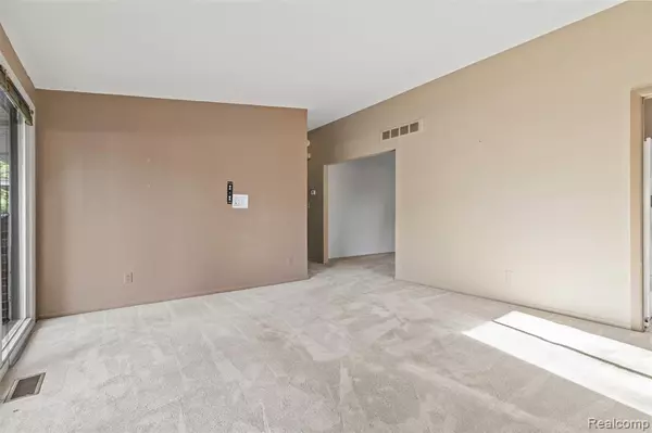 Livonia, MI 48150,9212 Idaho Street