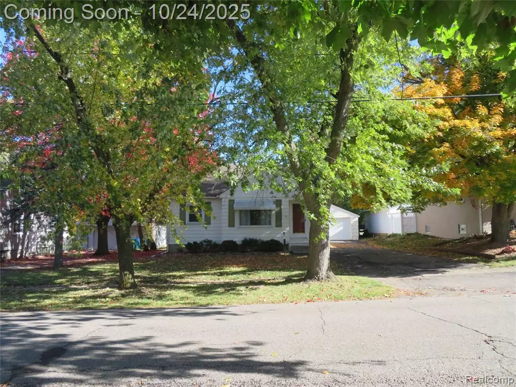 Grand Blanc, MI 48439,11601 Hazel Avenue