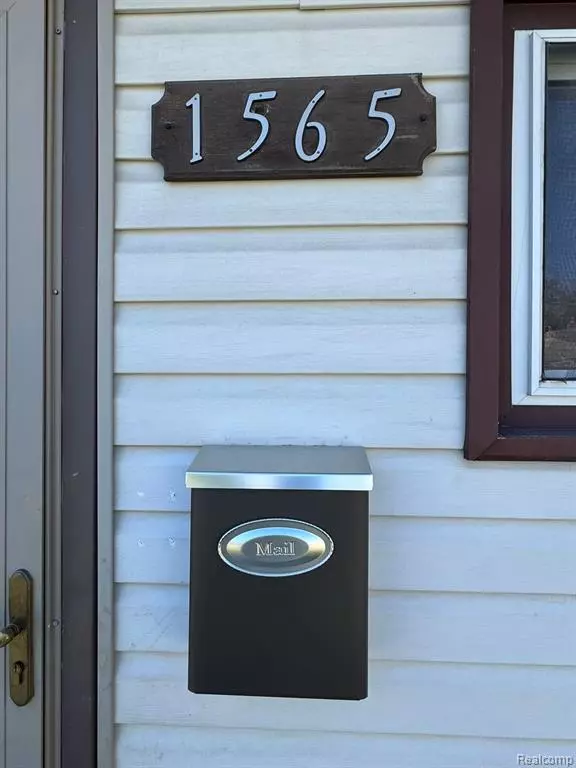 Lincoln Park, MI 48146,1565 University Avenue