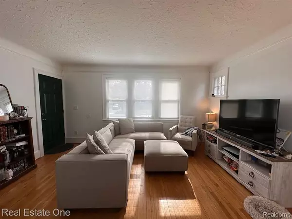 Royal Oak, MI 48073,122 W Houstonia Avenue