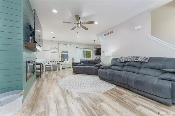 Howell, MI 48843,132 Crystal Wood Circle