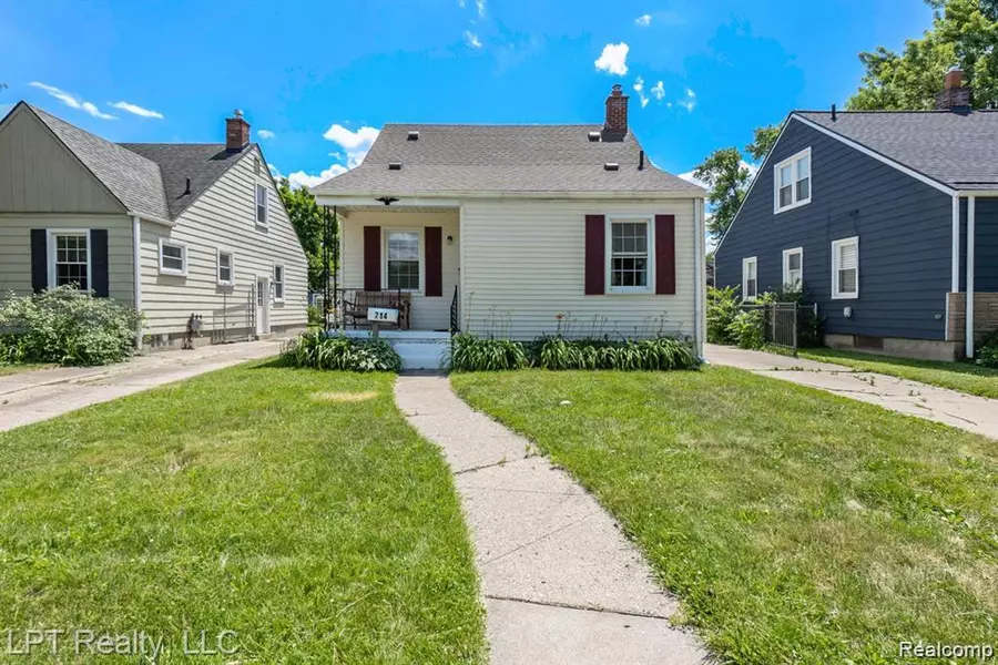 714 E 12 Mile Road, Royal Oak, MI 48073