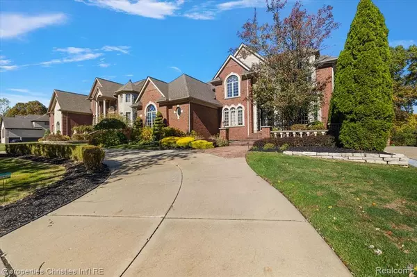 West Bloomfield, MI,7220 Essex Drive