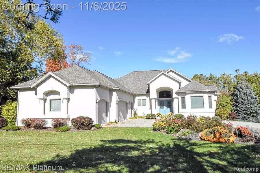 3367 E Cook Road, Grand Blanc, MI 48439