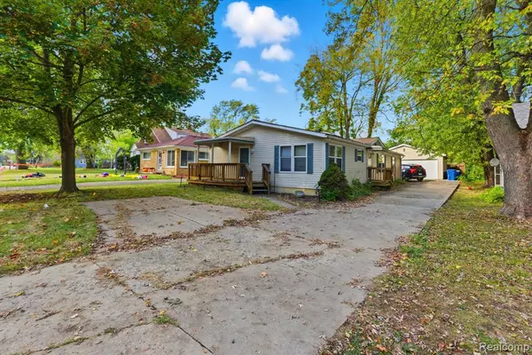 Waterford, MI 48328,990 Voorheis Road