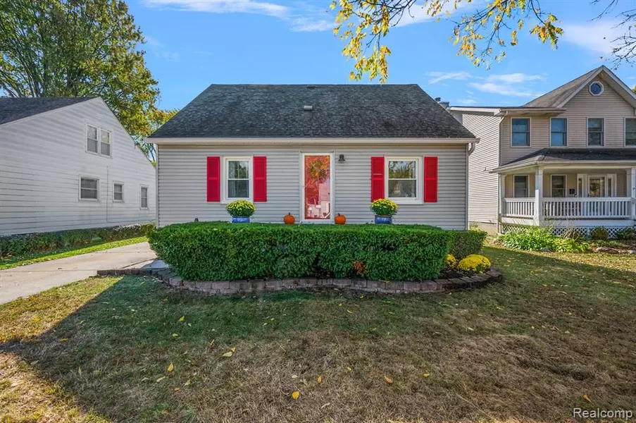 1322 Whitcomb Avenue, Royal Oak, MI 48073