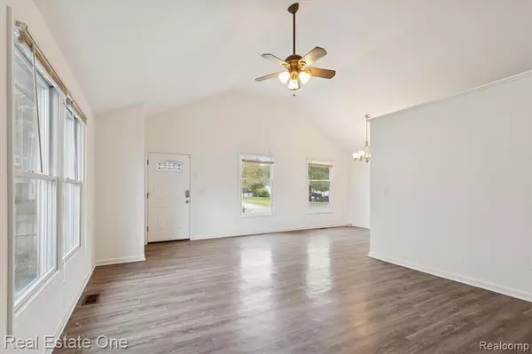 Westland, MI 48186,35833 Farragut Avenue