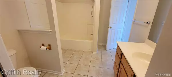 Pinckney, MI 48169,806 Cattail Lane