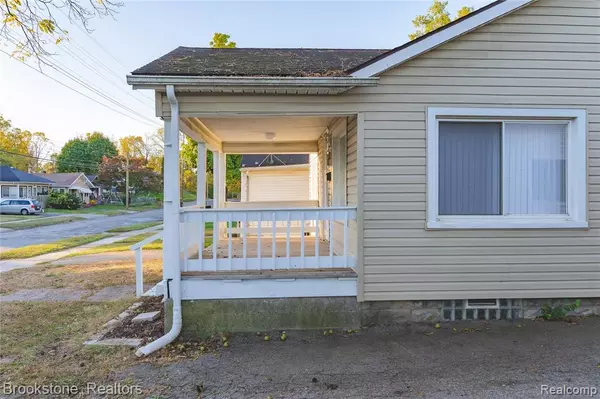 Pontiac, MI 48342,379 N Paddock Street