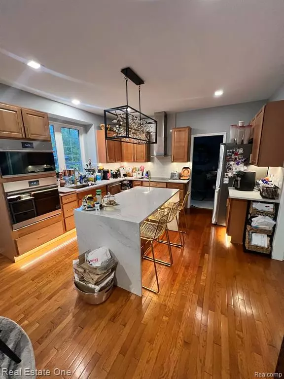 Shelby Twp, MI 48317,49325 E Central Park