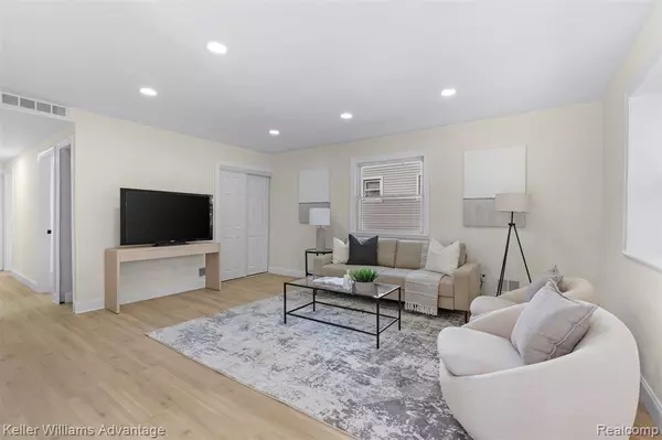 Mount Clemens, MI 48043,31 N Highland Avenue