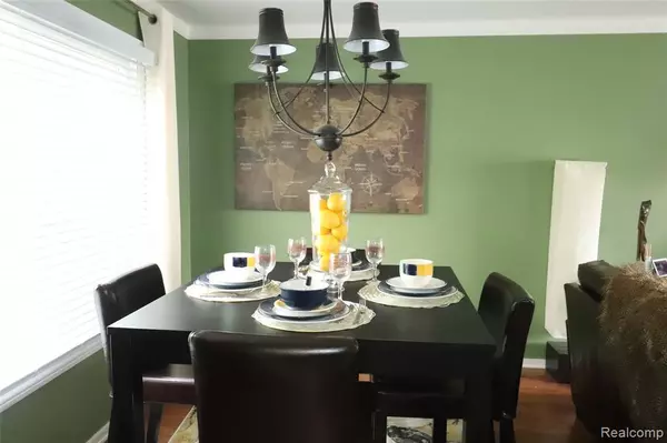 Belleville, MI 48111,806 Estrada Drive