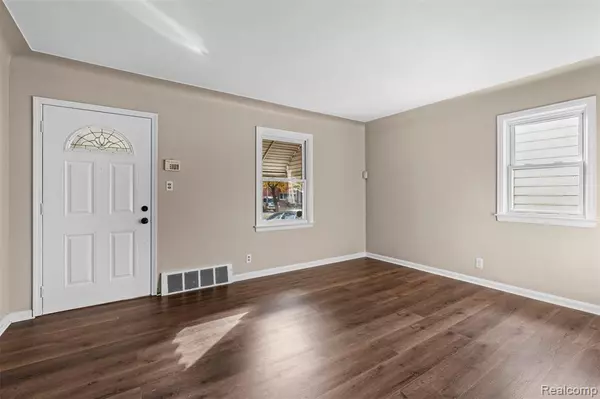 Detroit, MI 48228,7419 Asbury Park