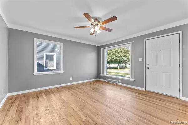 Lincoln Park, MI 48146,2083 Gregory Avenue