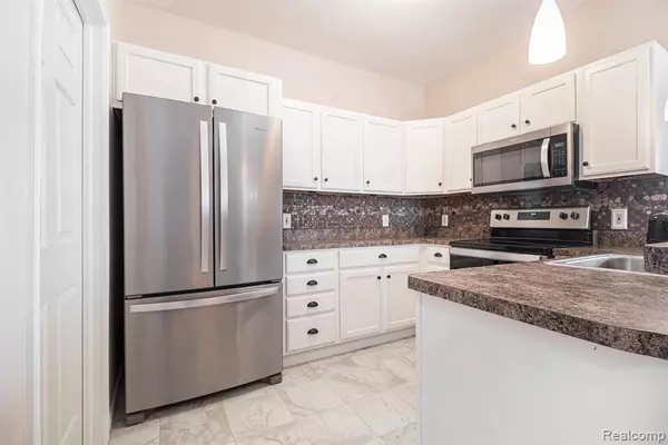 Canton, MI 48188,50089 Monroe Street