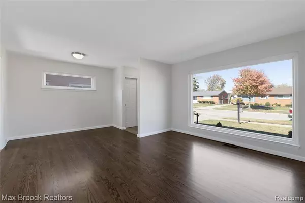 Madison Heights, MI 48071,1751 Chaucer Avenue