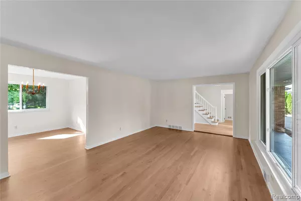 Shelby Twp, MI 48316,54011 MOUND Road