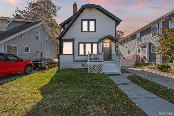 610 E Farnum Avenue, Royal Oak, MI 48067