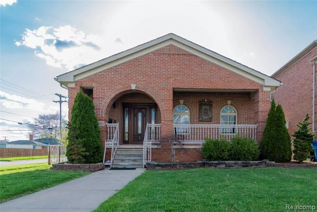 Dearborn Heights, MI 48127,8401 Fenton Street