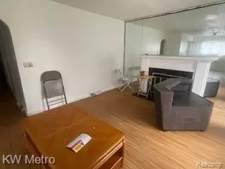 Detroit, MI 48228,9297 Hartwell Street