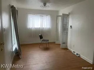 Detroit, MI 48228,9297 Hartwell Street