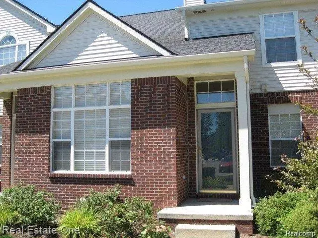 Walled Lake, MI 48390,23102 Alexa