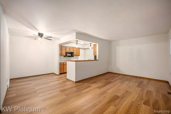 Chesterfield, MI 48047,33512 Meldrum Street