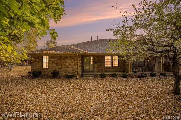 33512 Meldrum Street, Chesterfield, MI 48047