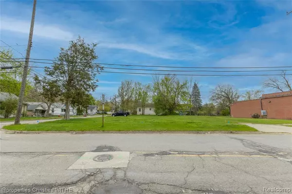 Pontiac, MI 48341,8 Myra Avenue