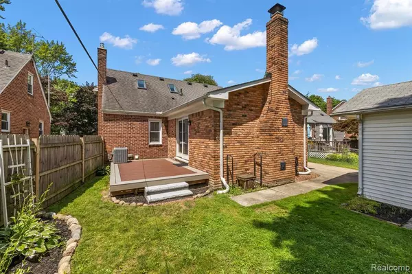 Royal Oak, MI 48098,2500 N Connecticut Avenue