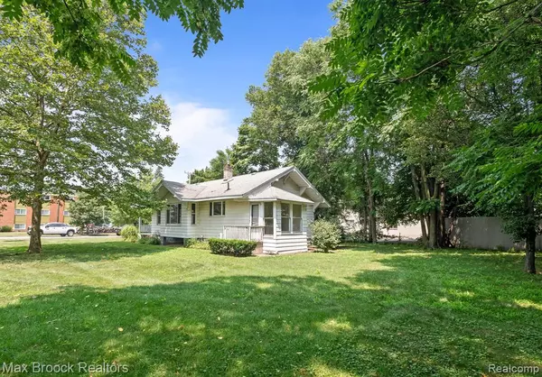 Ferndale, MI 48220,918 Saint Louis Street