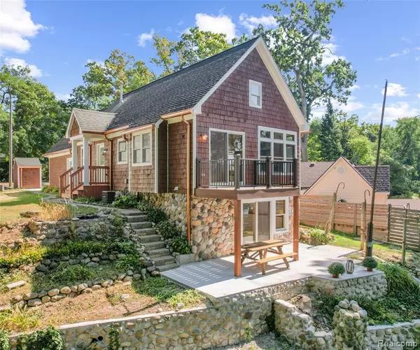 Pinckney, MI 48169,11252 Hiland Court