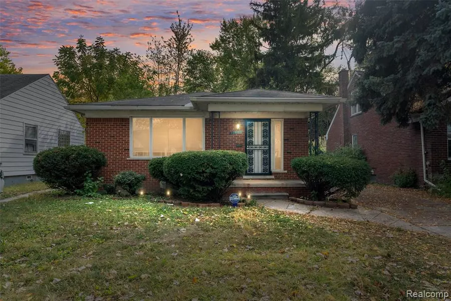 13888 Carlisle Street, Detroit, MI 48205