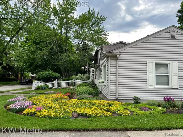 Royal Oak, MI 48073,237 Woodlawn Avenue