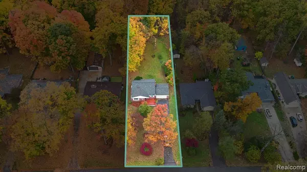 Farmington Hills, MI 48336,21473 Lundy Drive