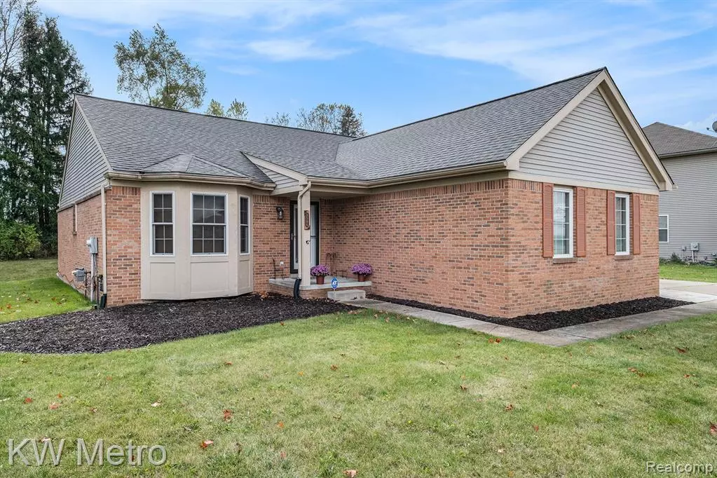 Grand Blanc, MI 48439,5506 Still Meadow Lane