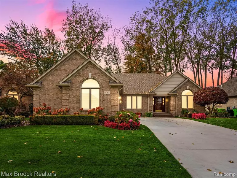 51197 Blackhawk Lane, Macomb, MI 48042
