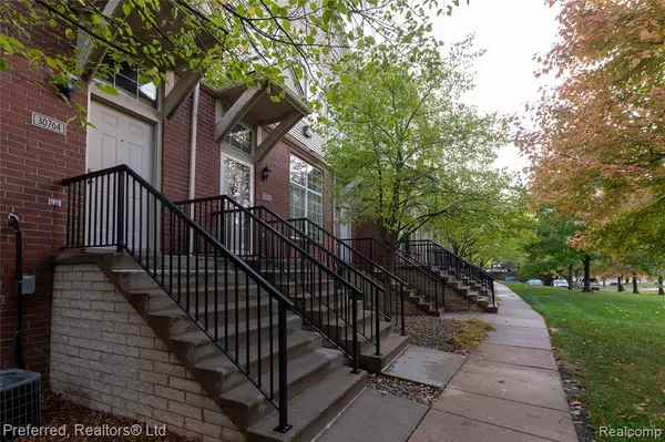 Novi, MI 48377,30768 Ardmore Court