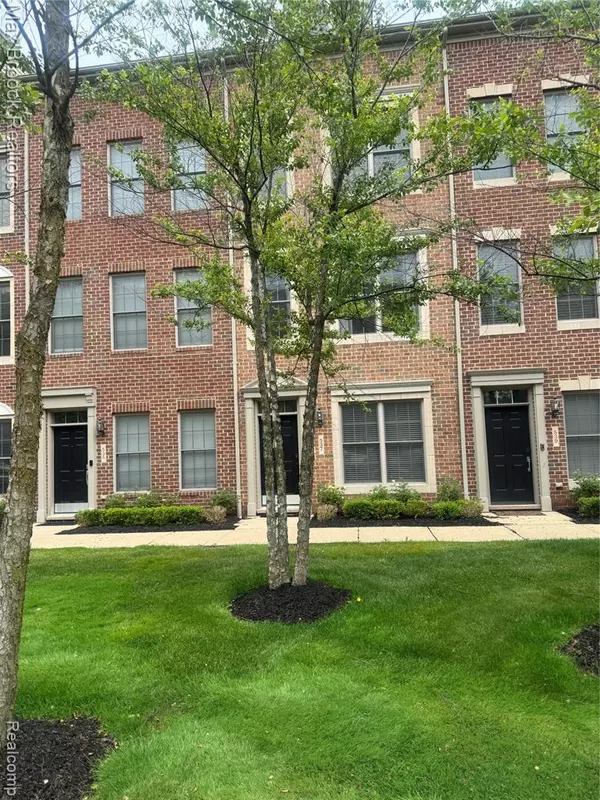 537 Graten Street, Birmingham, MI 48009