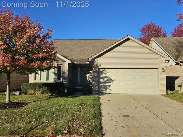 17901 Pointe Court, Clinton Twp, MI 48038