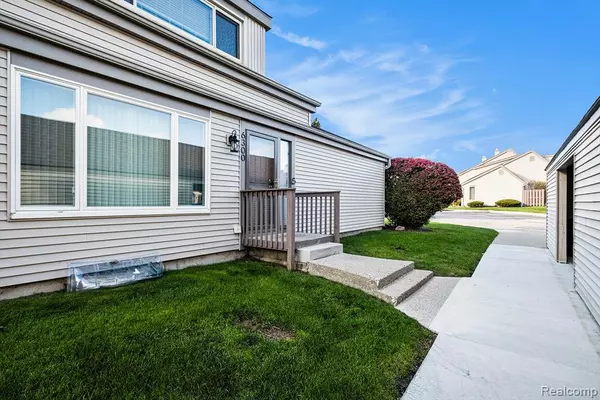 Flint, MI 48532,6300 Laurentian Court